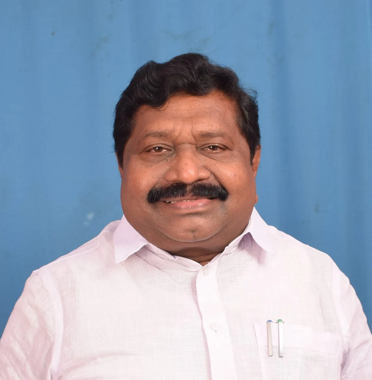 முன்னாள் எம்.எல்.ஏ இன்பதுரை - அதிமுக