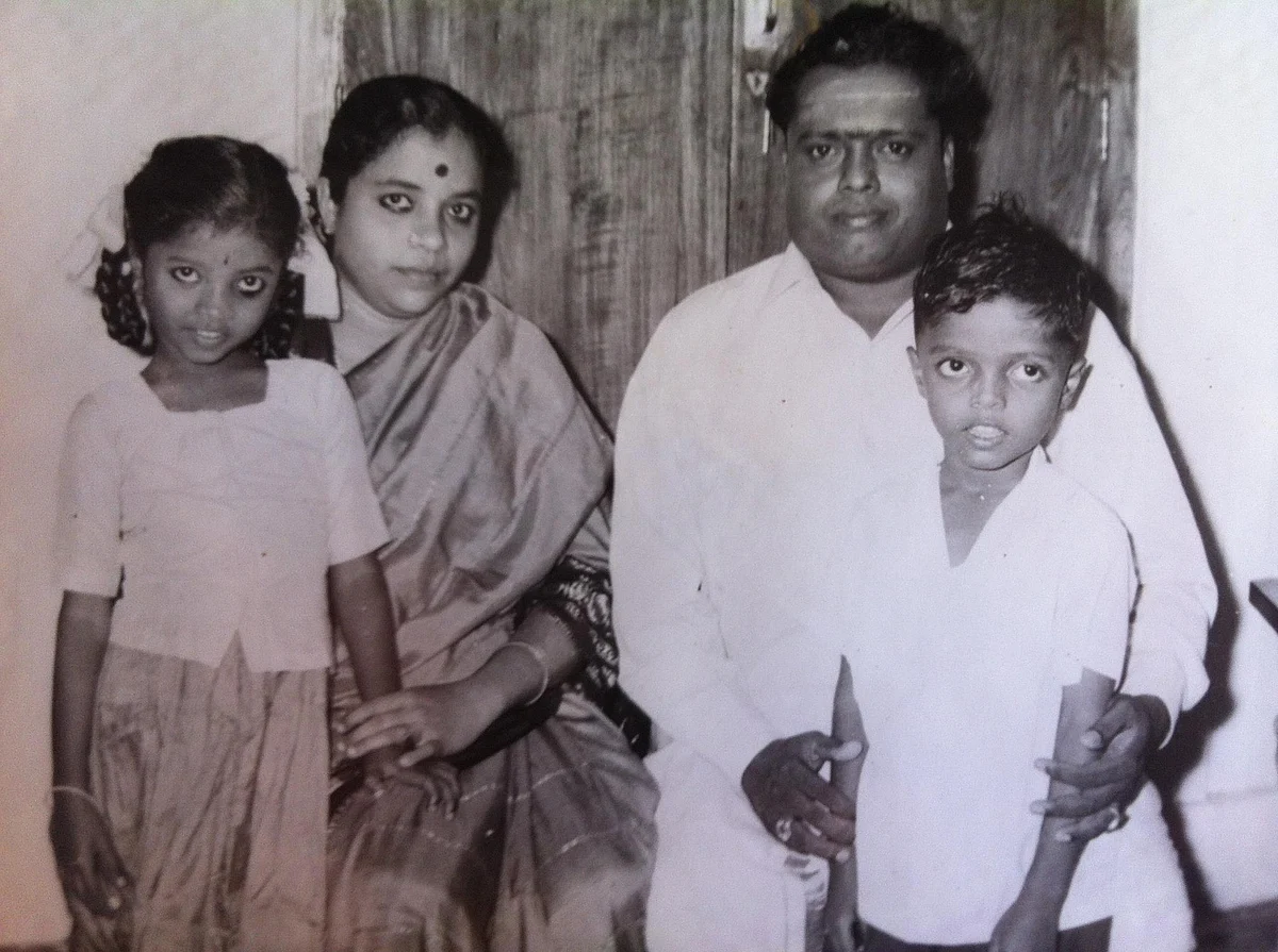 சீர்காழி கோவிந்தராஜன் தன் குடும்பத்தினரோடு
