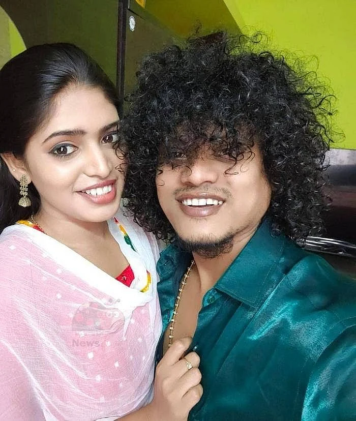 பார்ட்னருடன் புகழ்