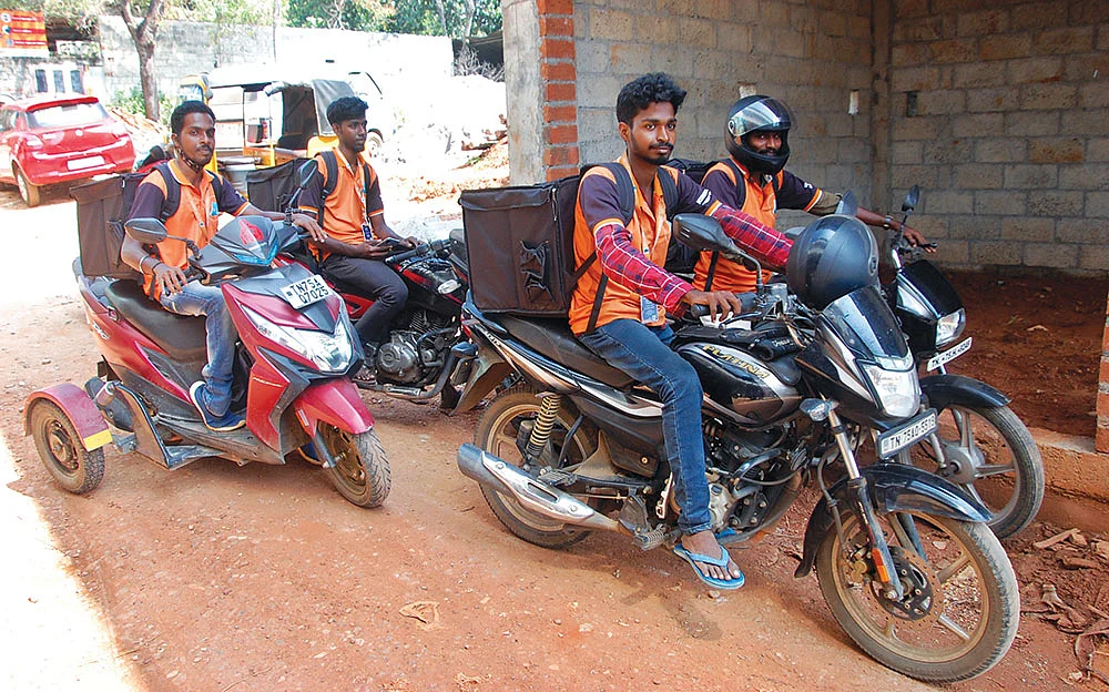 24 வயதில் ரூ.12 கோடி டேர்ன்ஓவர்... இ-காமர்ஸில் கலக்கும் குமரி ஷாப்பி..!