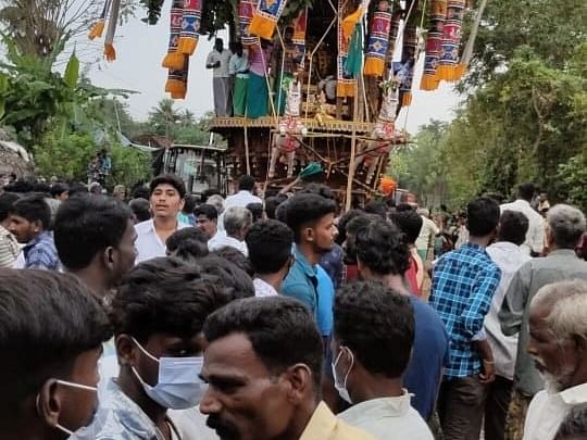 விதிமுறைகளை மீறித் தேர்த் திருவிழா: `முதல்வர் மாவட்டத்திலேயே இப்படியா?' - குமுறும் சமூக ஆர்வலர்கள்!