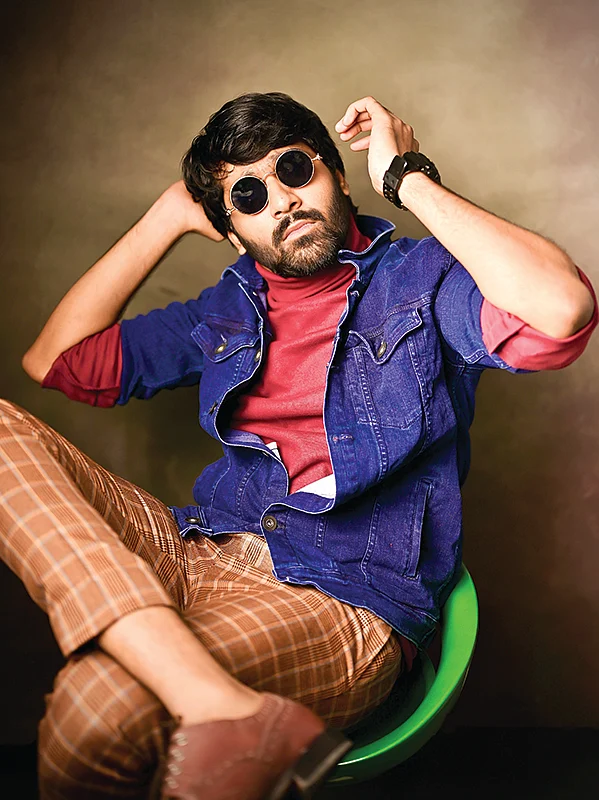 ஆங்கர் to ஆக்டர் - “தனுஷுக்கு என் சிரிப்பு பிடிக்கும்!”