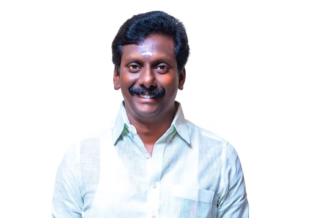 அ.தி.மு.க மாவட்டச் செயலாளர் எஸ்.ஆர்.கே.அப்பு