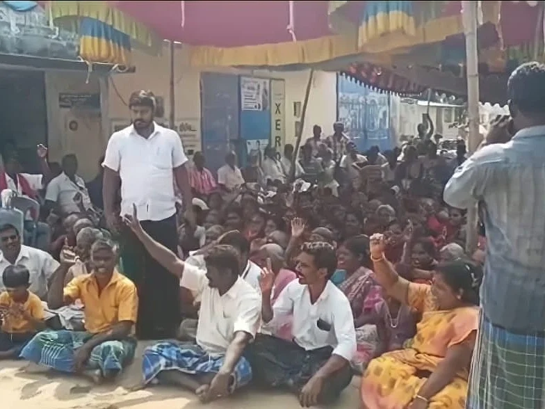 திருவண்ணாமலை: 1,200 ஏக்கர் நிலம் கையகப்படுத்தப்பட்டு சிப்காட்? - போராட்டத்தில் கிராம மக்கள்!