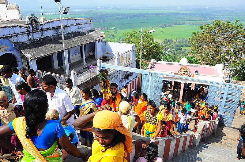 மங்கலம் அருளும்
ராஜ அலங்காரம்!