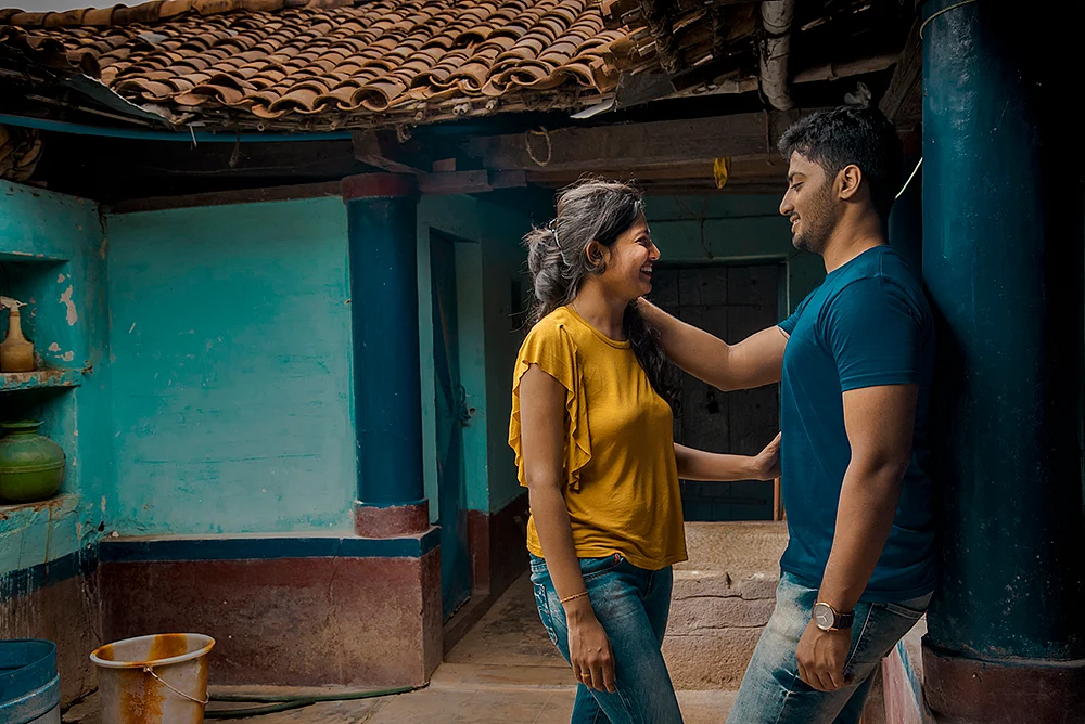 பெண்களின் கனிவான கவனத்துக்கு... காதல்... புதிரும் அல்ல, புனிதமும் அல்ல!