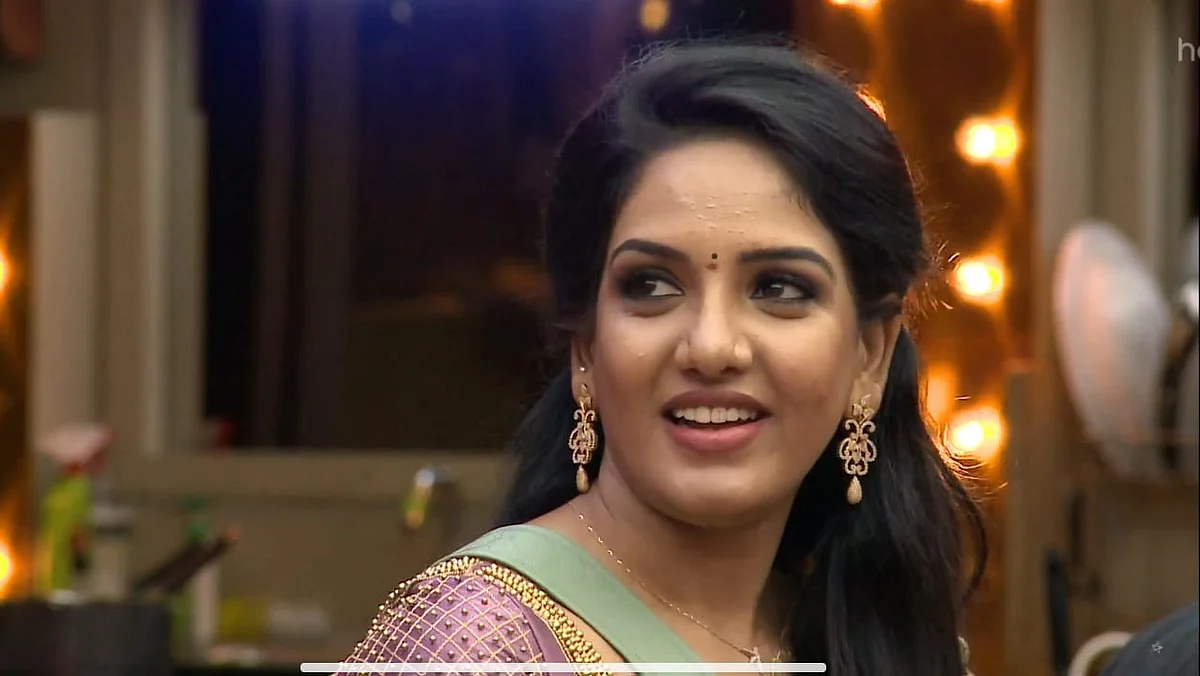 பிக் பாஸ் பாவனி