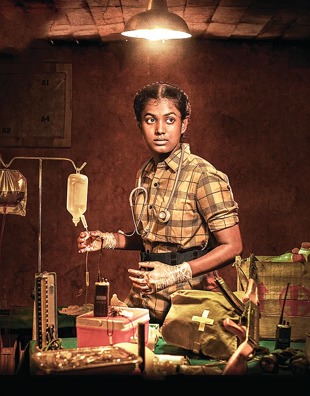 “பதுங்குகுழி மருத்துவமனையே கதைக்களம்!”