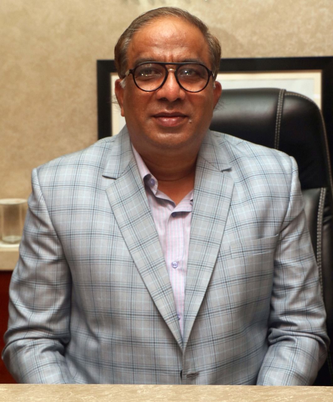 Dr. Manik Gursal
Collector & District Magistrate