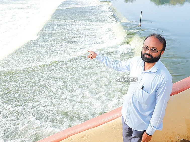 ஆட்சியாளர்களின் கவனத்துக்கு... வடியாத வெள்ளம்...
விடியாத வாழ்க்கை
வழி சொல்லும் வண்டுவாஞ்சேரி!