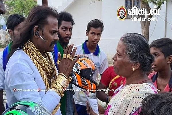 தேர்தலில் வாக்குச் சேகரிப்பு