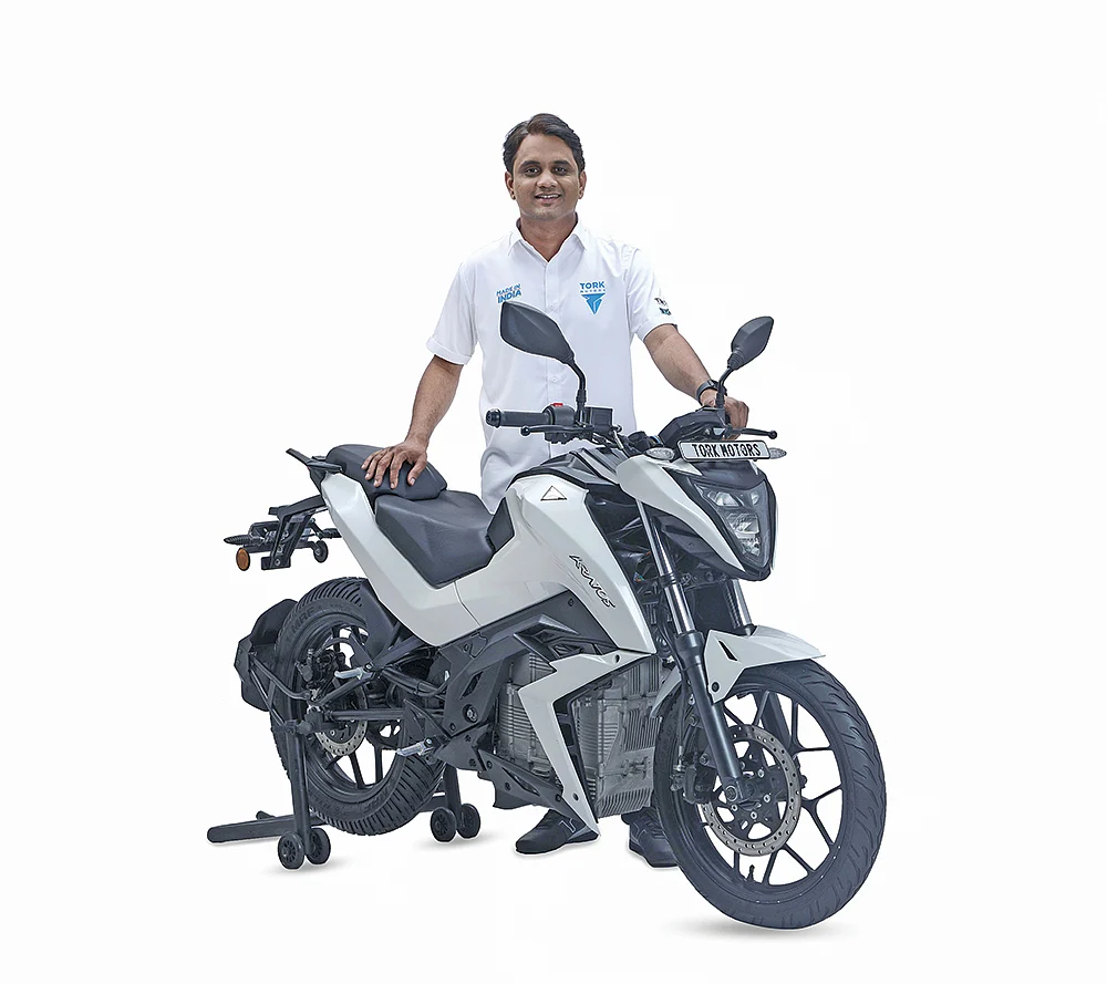 ரிவோல்ட்டுக்குப் போட்டி... டார்க் நிறுவனத்தின் புது எலெக்ட்ரிக் பைக் வருது!