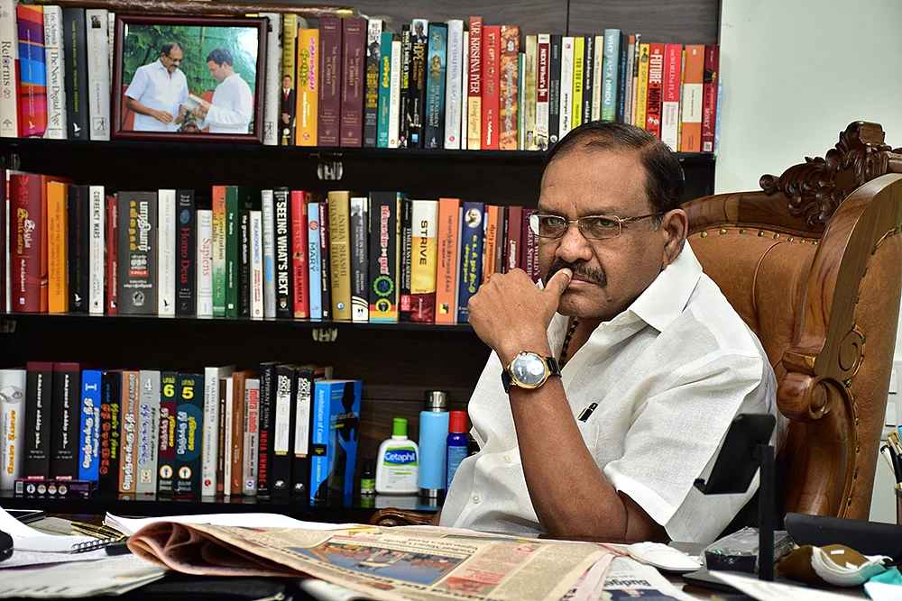“பிரசவ வேதனையை அனுபவிக்கிறது காங்கிரஸ்!”