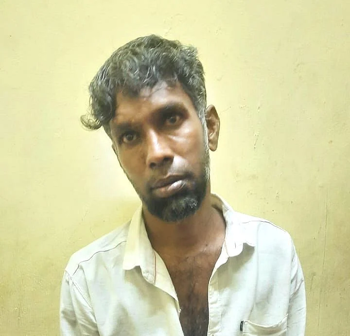 கைதுசெய்யப்பட்ட சீனிவாசன்