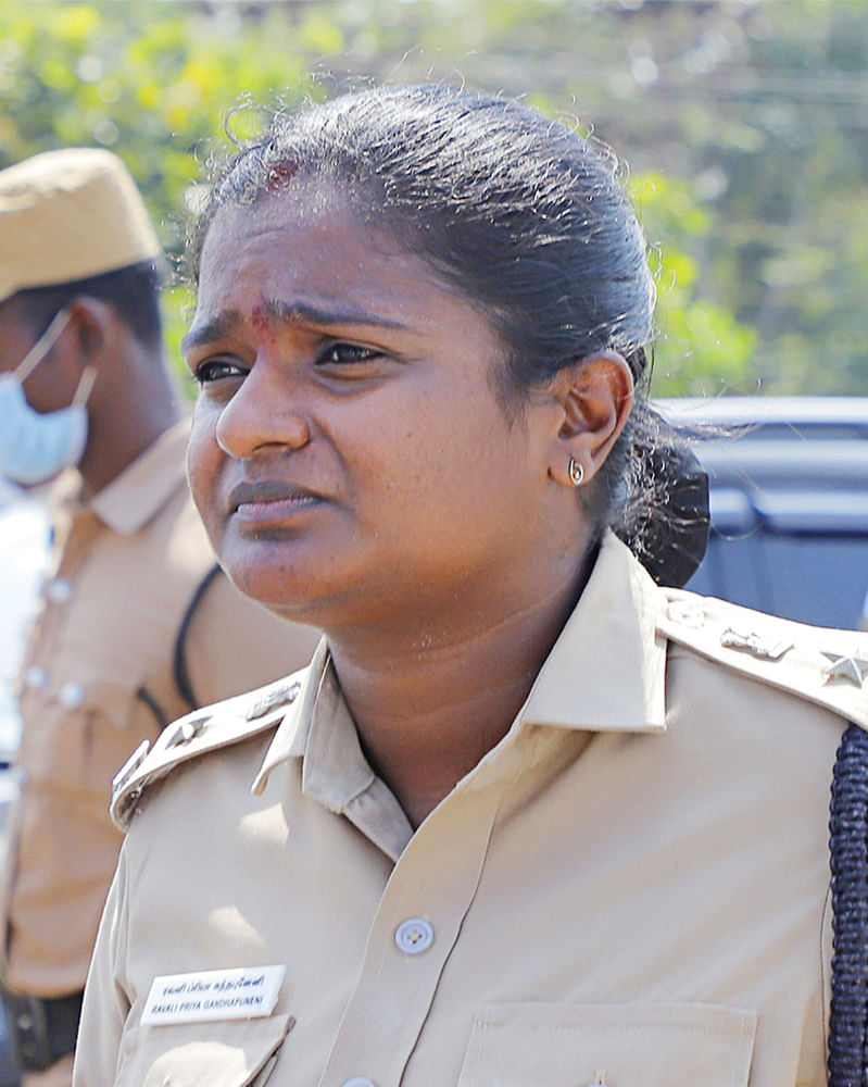 ரவளி பிரியா