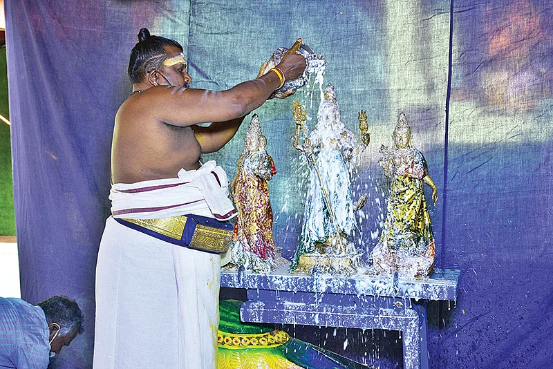 தோரண மலையில் திருக்கல்யாணம்!