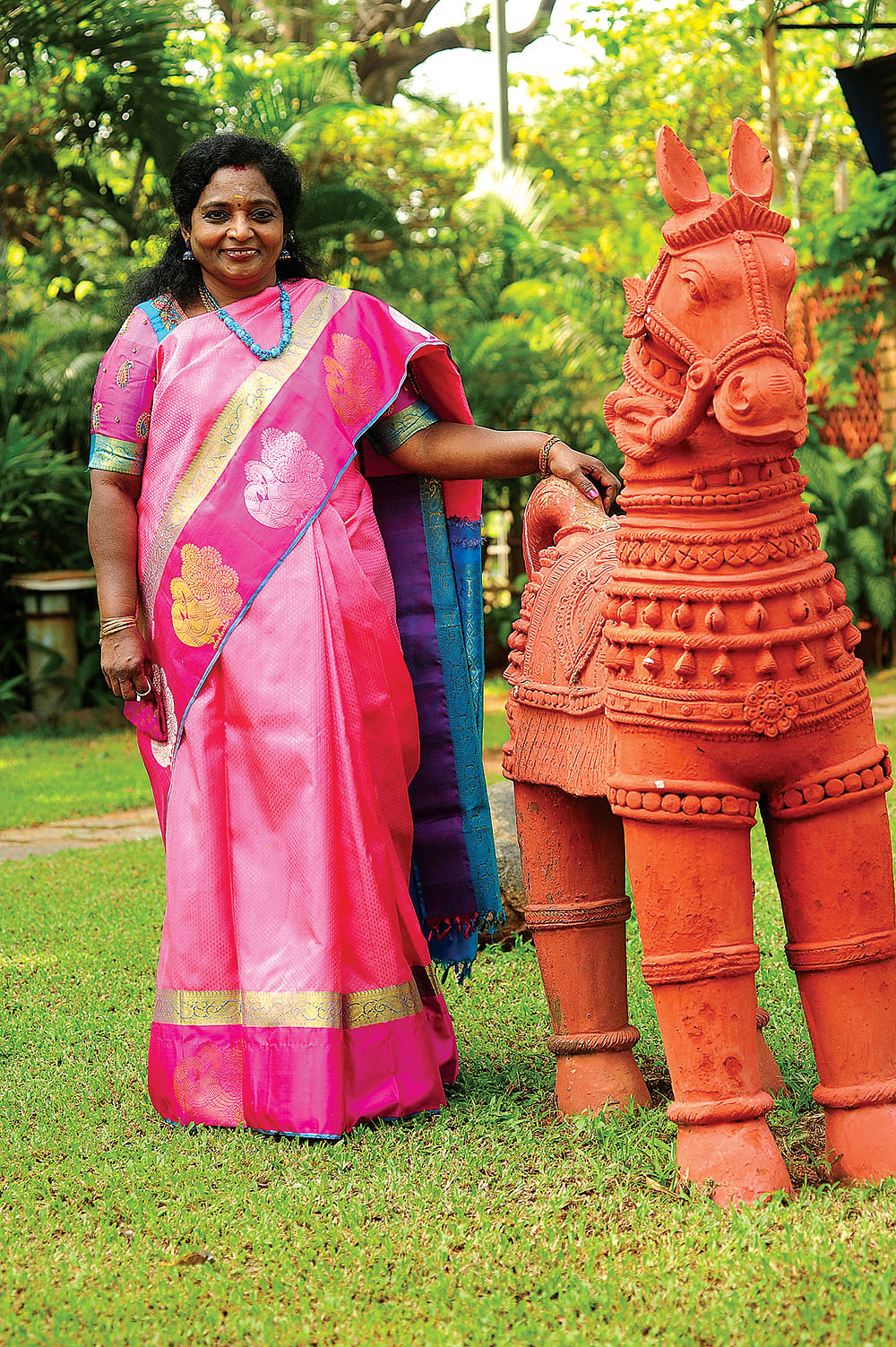 ஒருநாள்... ஓராயிரம் அனுபவங்கள்... டாக்டர் தமிழிசை சௌந்தர்ராஜனுடன் 24 மணி நேரம்