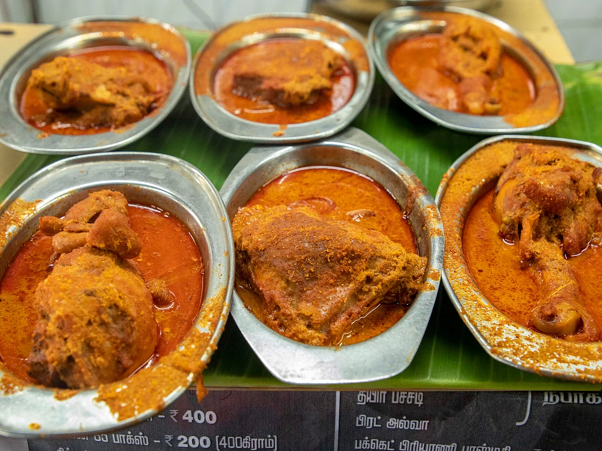 திருச்சி ருசி: சிக்கன் பிரியாணி; எண்ணெய் பரோட்டா; அசத்தும் மட்டன் பிரியாணி - ஜெய்லானி உணவகம்!