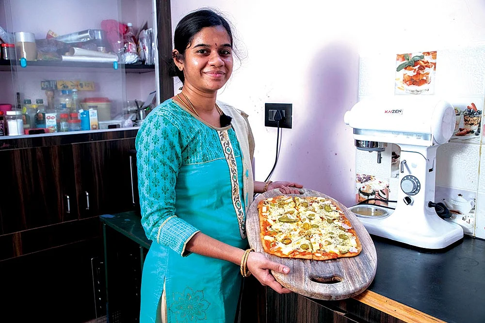 சிறுதானியங்களில் கேக், பிரௌனி, பீட்சா... - விஷ்ணுப்ரியாவின் ஆரோக்கிய முயற்சி!