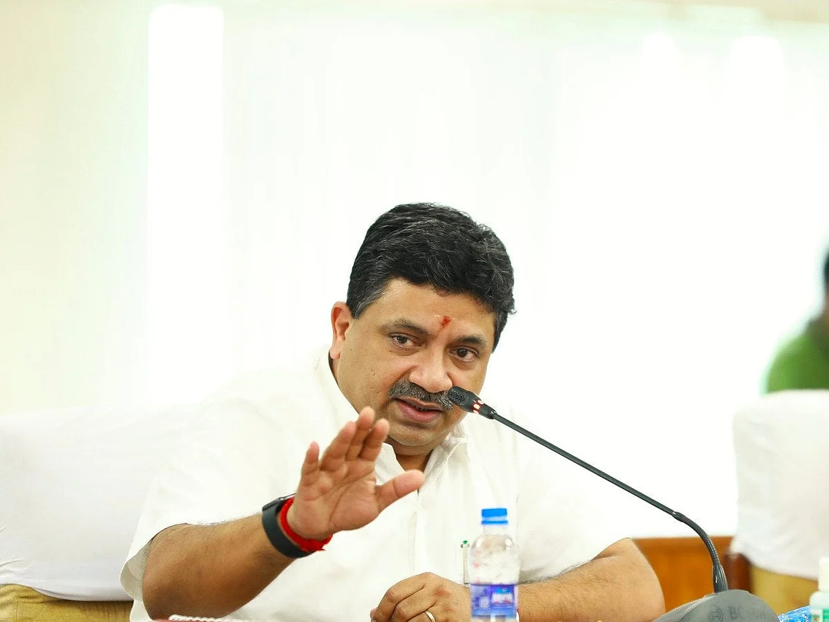 ``பெருமைக்காகப் பதவிகளில் ஒட்டிக்கொள்வது எனது இயல்பு அல்ல!” - பி.டி.ஆர்.பழனிவேல் தியாகராஜன் விளக்கம்