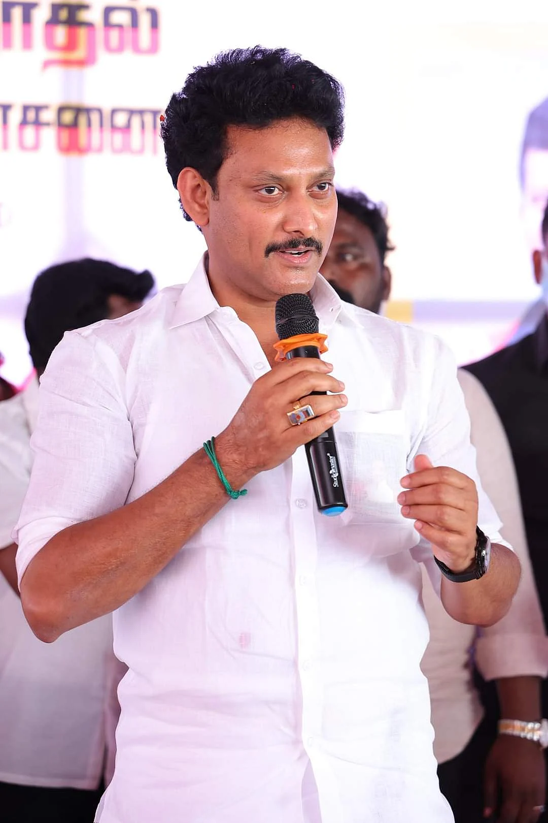 அன்பில் மகேஷ்