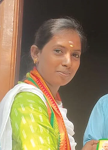 களத்தில் 50% பெண்கள்... தேர்தல் திருவிழா முகங்கள்!
