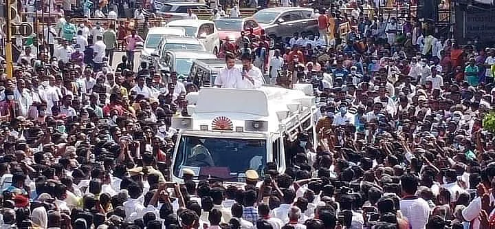 பிரசாரம் செய்யும் உதயநிதி ஸ்டாலின்