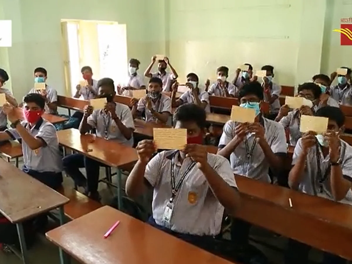 ஒரு கோடி அஞ்சல் அட்டைகள்: ஆவணப்படம் உருவான கதை சொல்கிறார் சிவபெருமாள்!