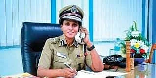 முன்னாள் டி.ஜி.பி ஸ்ரீலேகா