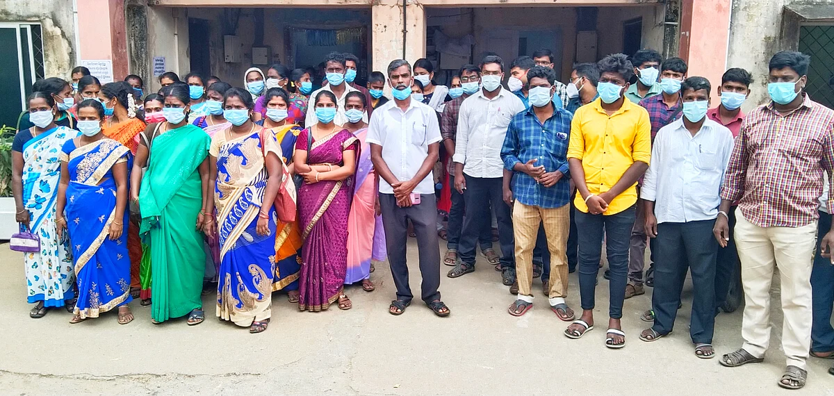 போராட்டத்தில் ஈடுபட்ட மருத்துவர்கள்..