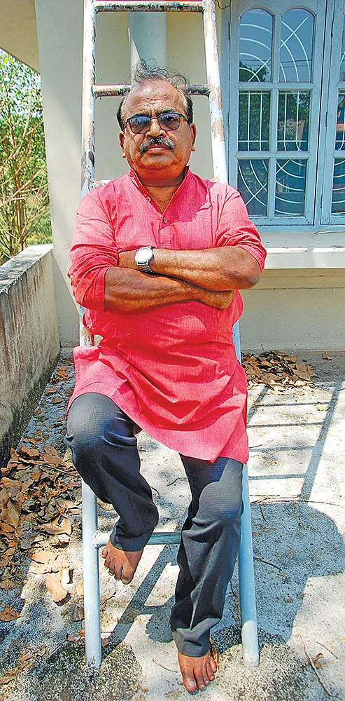 சீமானின் கைக்கூலிக்கு எந்தக் குறைவும் வந்துவிடக் கூடாது... சீமான் வாழ்க!