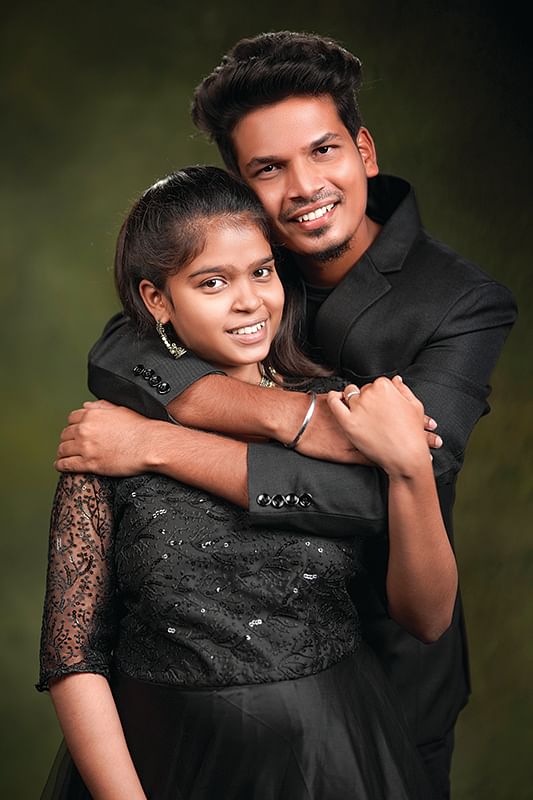 Shareபட்டா பரம்பரை: “பிரசவத்திலும் பார்வையாளர்கள் உடனிருந்தார்கள்!”