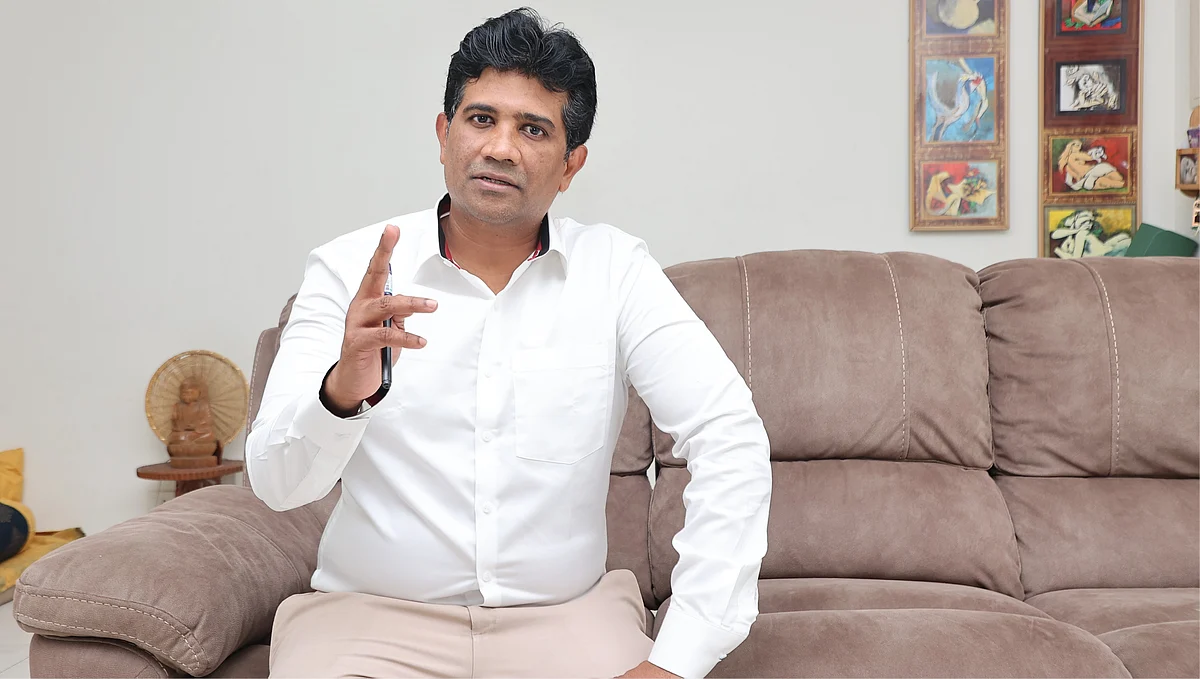 எழிலன்