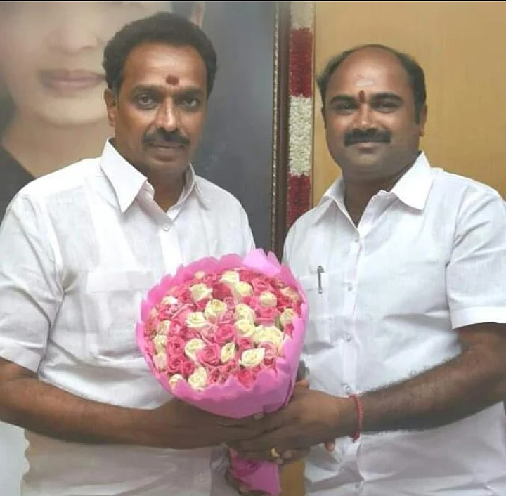 எம்.ஆர்.விஜயபாஸ்கரோடு விவேகானந்தன்