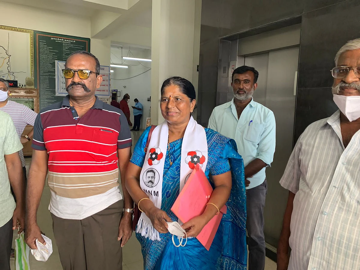 `சுயேச்சையாக போனேன்; மக்கள் நீதி மய்ய வேட்பாளராகி வந்தேன்!' - நாமக்கல் தேர்தல் சுவாரஸ்யம்
