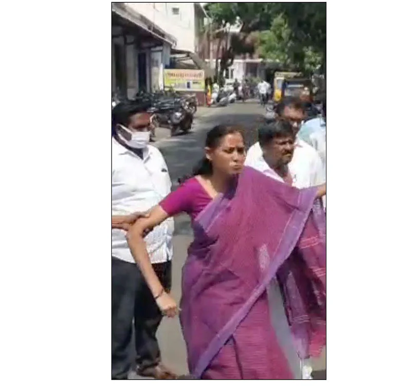 பதவி... பணம்... பஞ்சாயத்து... ரணகளமாகும் நகர்ப்புற உள்ளாட்சித் தேர்தல்!