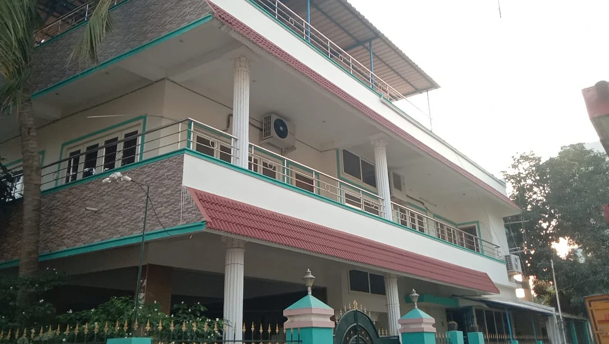 லஞ்ச ஒழிப்பு போலீஸார் சோதனை நடத்திய வீடு