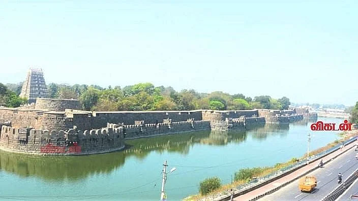 வேலூர்