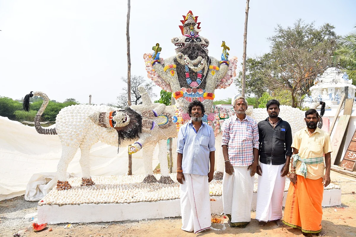 மகாசிவராத்திரியில் நகரியில் காட்சி தரும் மகாசிம்மக்னர்!