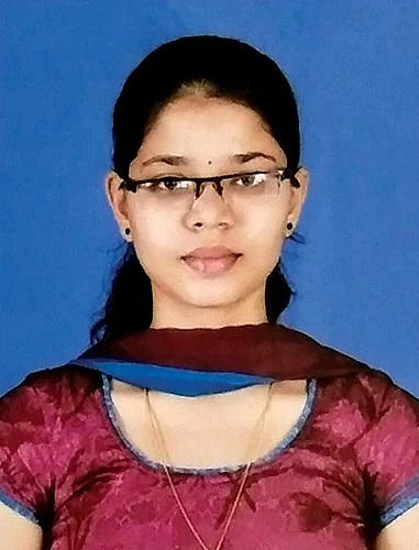 களத்தில் 50% பெண்கள்... தேர்தல் திருவிழா முகங்கள்!