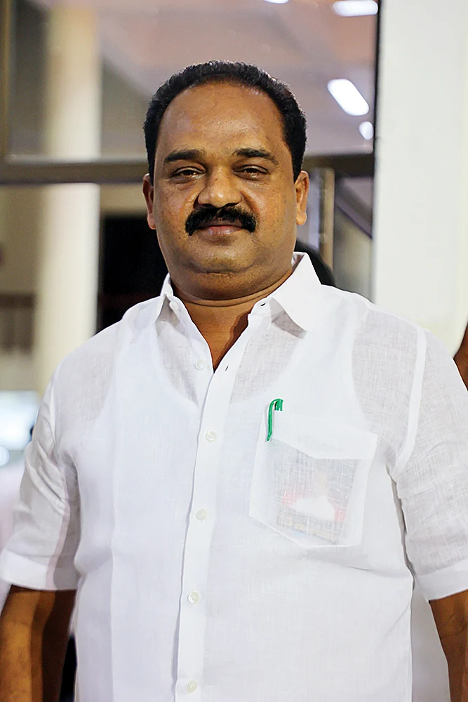 கே.பி. சங்கர் ஏன் கட்சி பதவியிலிருந்து நீக்கப்பட்டார்? - பின்னணியில் பல கதைகள்!