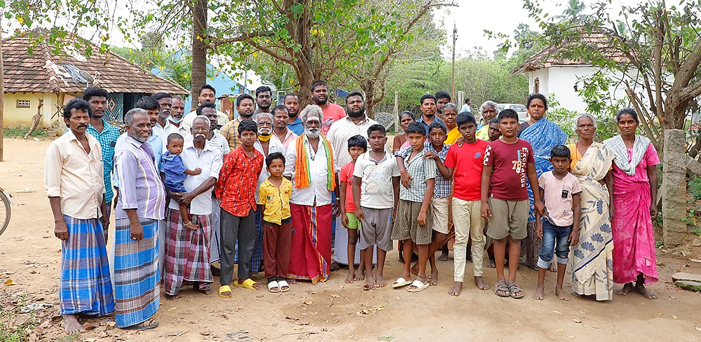 “ஜூ.வி-க்கு நன்றி!” - முடிவுக்கு வந்த 30 வருடப் போராட்டம்... நெகிழும் ஒட்டங்காடு மக்கள்!