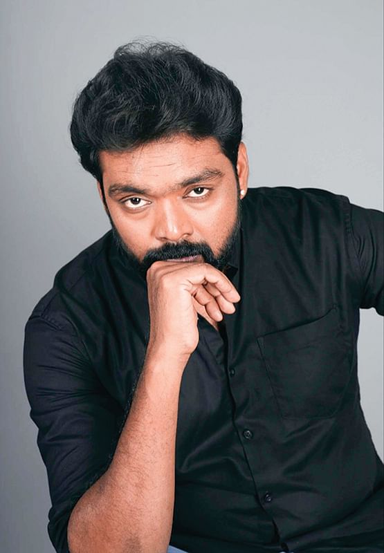 ஆங்கர் to ஆக்டர் - “ரொமான்ஸ்தான் கஷ்டம்!”