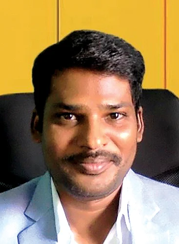 சுரேஷ்குமார்