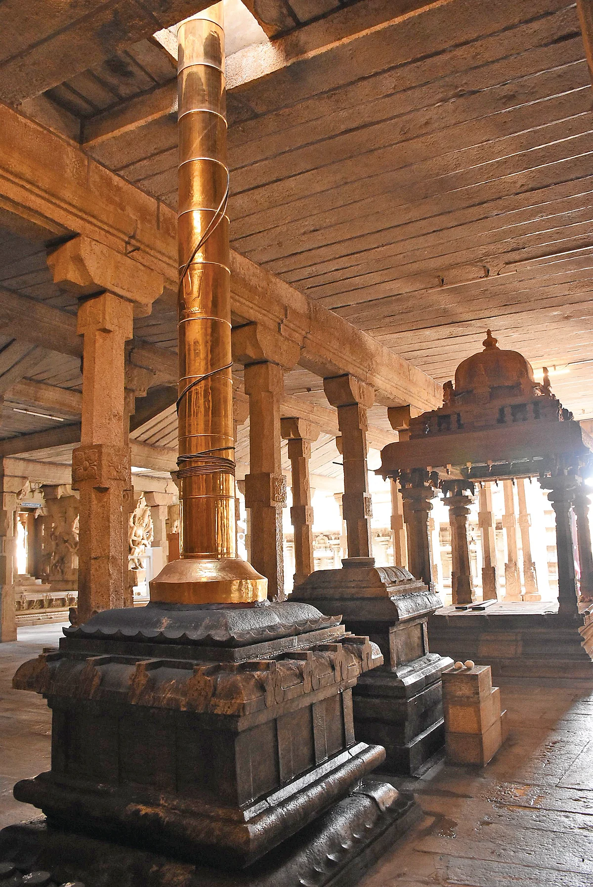 குறுங்குடி கொடிமரம்
