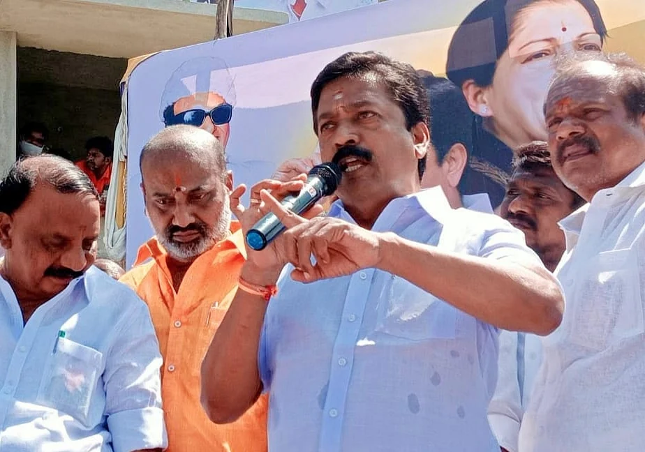 சி.வி.சண்முகம்