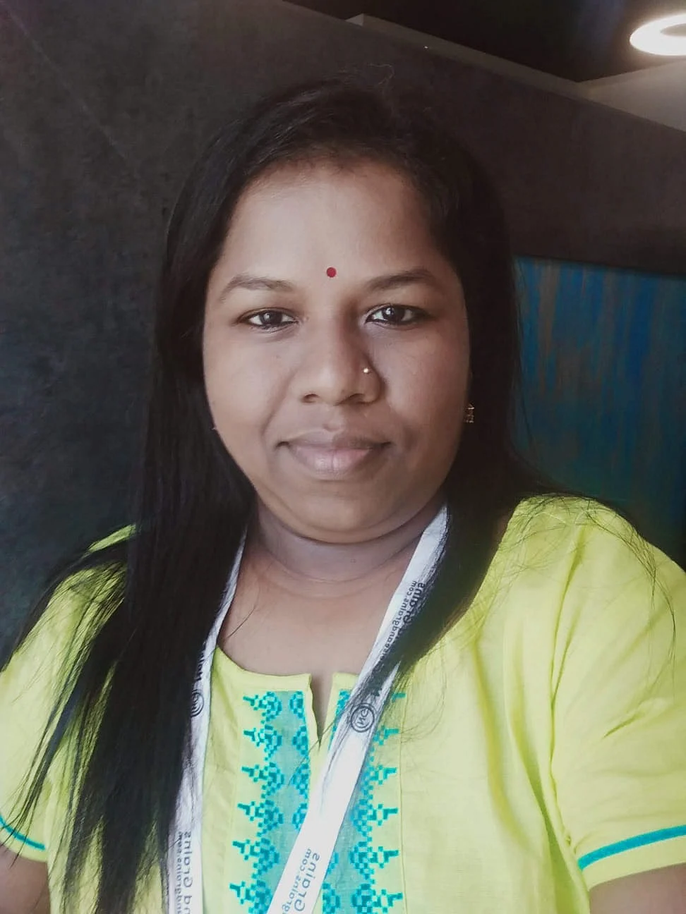 காயத்ரி ஸ்ரீகாந்த்