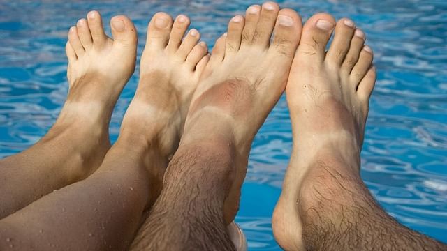 Tan Feet