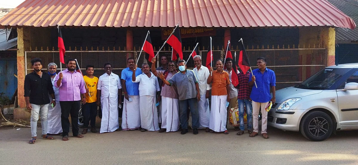 தஞ்சாவூர் மாநகராட்சி தேர்தல் பிரசாரத்தில் திமுகவினர்