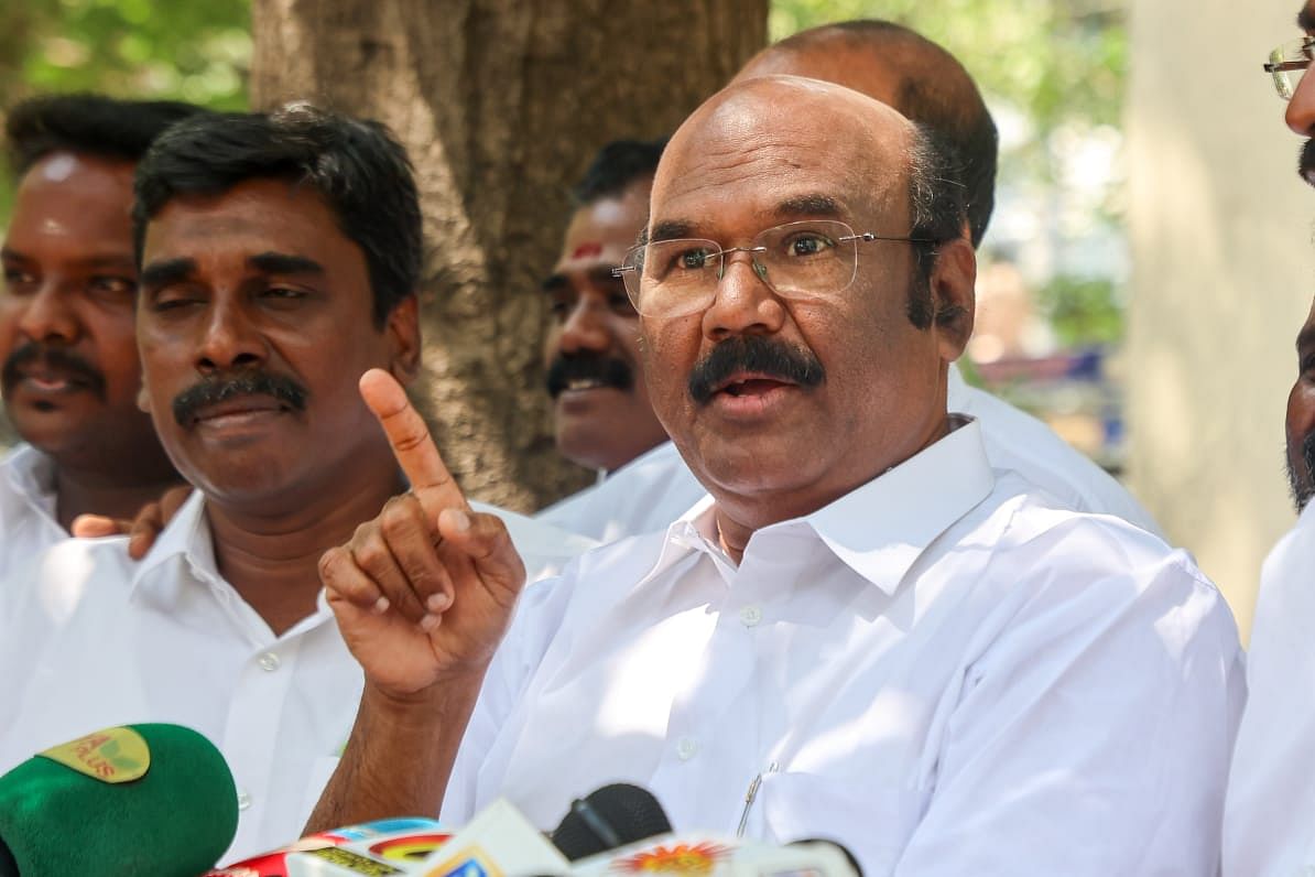 அ.தி.மு.க முன்னாள் அமைச்சர் ஜெயக்குமார்